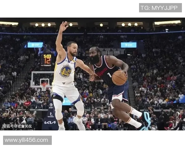 2016年NBA季后赛勇士与快船激战回顾精彩瞬间与战术分析