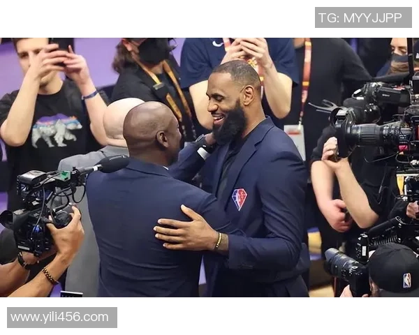 勒布朗詹姆斯：篮球之王的传奇旅程与辉煌成就解析