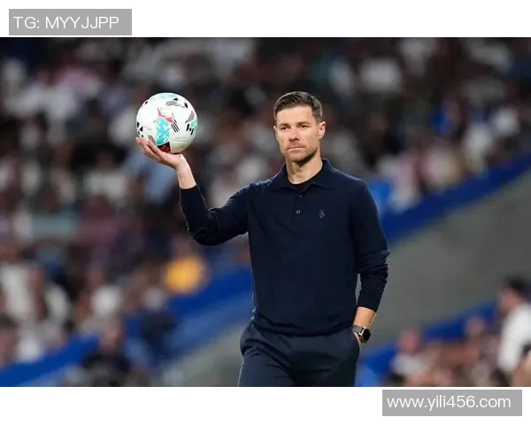 哈维阿隆索退役后选择执教皇马青年队开启新篇章